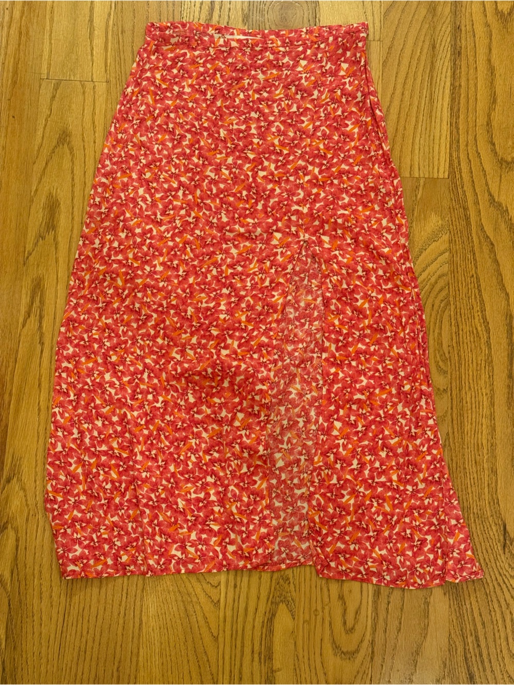 H&M Pink and White Floral Skirt with Slit